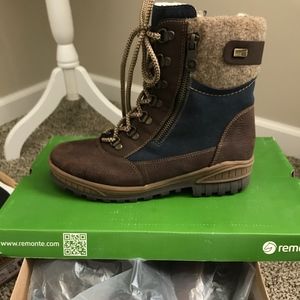 NWT Remonte Boots